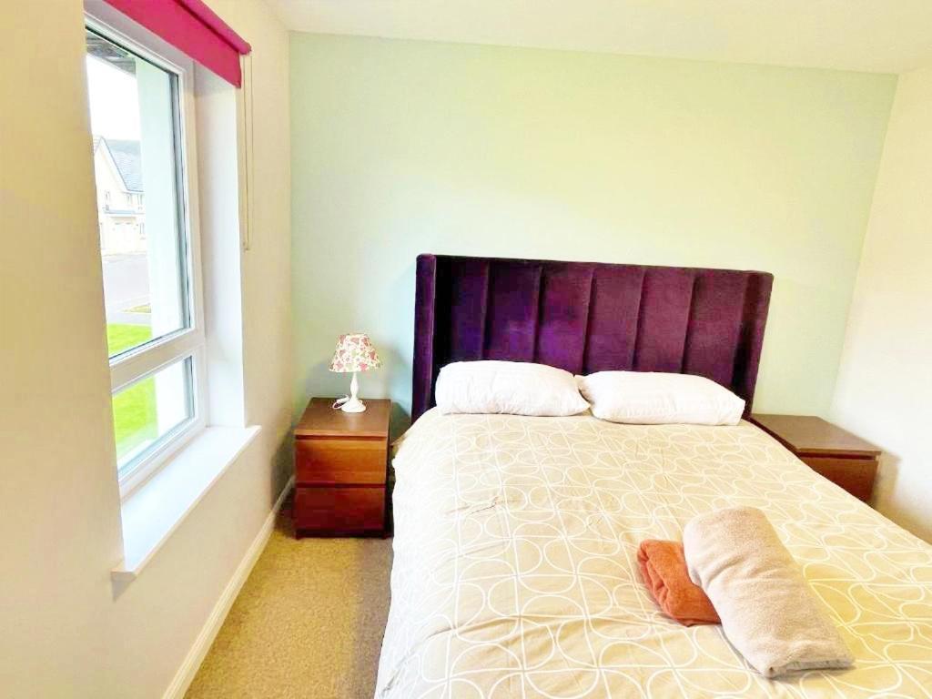 Villa 3 Bed House With Parking Near Airport Edimburgo Exterior foto